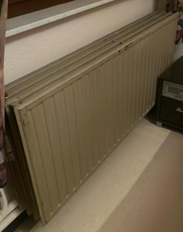 Radiator 4 lagen - 134cm breed - 60cm hoog beschikbaar voor biedingen
