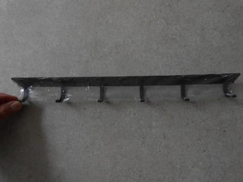 Splinternieuwe zwarte kapstok met 6 haken., Huis en Inrichting, Woonaccessoires | Kapstokken, Nieuw, Wandkapstok, Ophalen