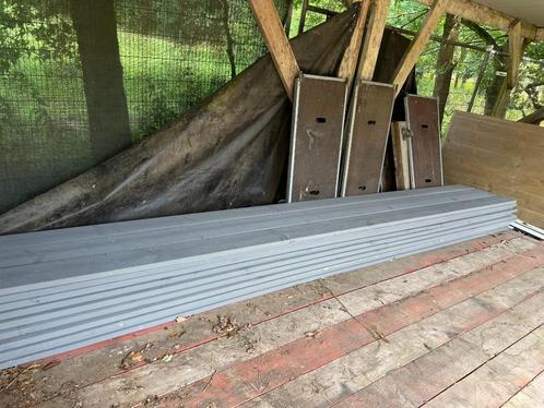 Mooie grijze en witte steigerplanken tegen spotprijs, Doe-het-zelf en Bouw, Hout en Planken, Nieuw, Plank, Steigerhout, 300 cm of meer