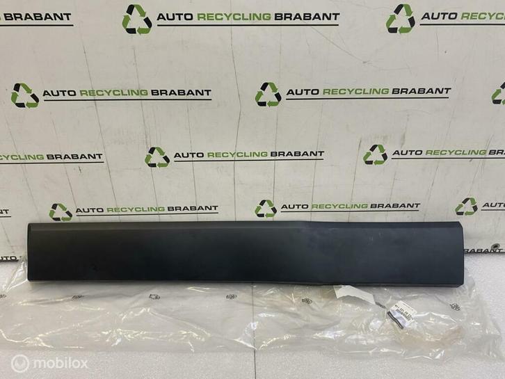 Sierlijst Schuifdeur Renault Trafic Opel Vivaro 828212211R, Auto-onderdelen, Carrosserie, Gebruikt, Ophalen of Verzenden