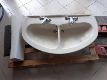 Lavabo double