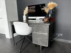Bureau industriel, Ophalen, Zo goed als nieuw, Bureau