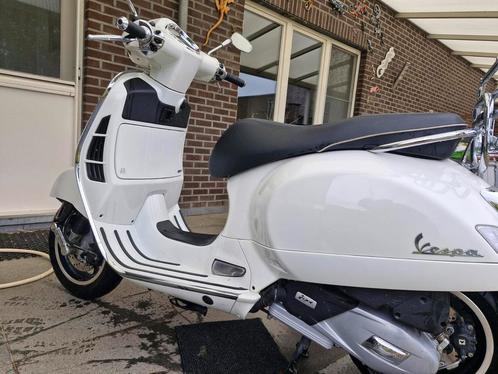 Vespa Gts Super 125cc model 2024 - 3850km, Motoren, Motoren | Piaggio, Particulier, Ophalen