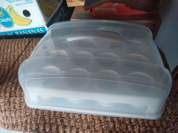 Cupcakes bewaardoos en transportdoos, Hobby en Vrije tijd, Taarten en Cupcakes maken, Nieuw, Overige typen, Cupcakes, Ophalen