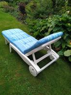 1 ligbed verstelbare in wit PVC met ligkussen erbij, Enlèvement, Comme neuf