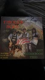 Single het regenboogtrio, Enlèvement, Comme neuf, Single