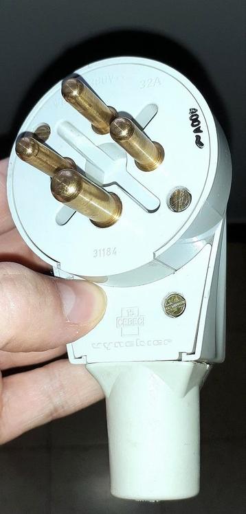 Prise mâle électric CEE Vynckier 32A à saisir ️️️️↙️, Comme neuf, Prise de courant