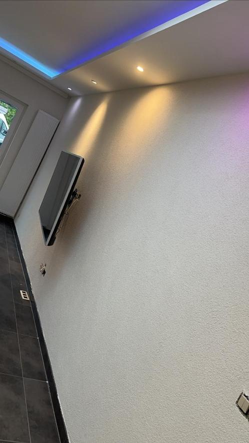 Plafonnage, Diensten en Vakmensen, Stukadoors en Tegelzetters
