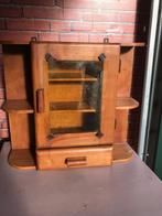 Prachtige Vintage klein kastje voor allerlei gebruik 30 €, Maison & Meubles, Armoires | Vitrines, Comme neuf, Autres matériaux