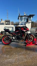 Kawasaki z650 (zo goed als nieuw) (2024), Permis Moto A, Plus de 35 kW, Contrôle de traction, 2 cylindres