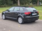 Audi A3 Sportback - 1.6i - 2009 - 129d km onderhoudsboek, Auto's, Voorwielaandrijving, 75 kW, Stof, Zwart