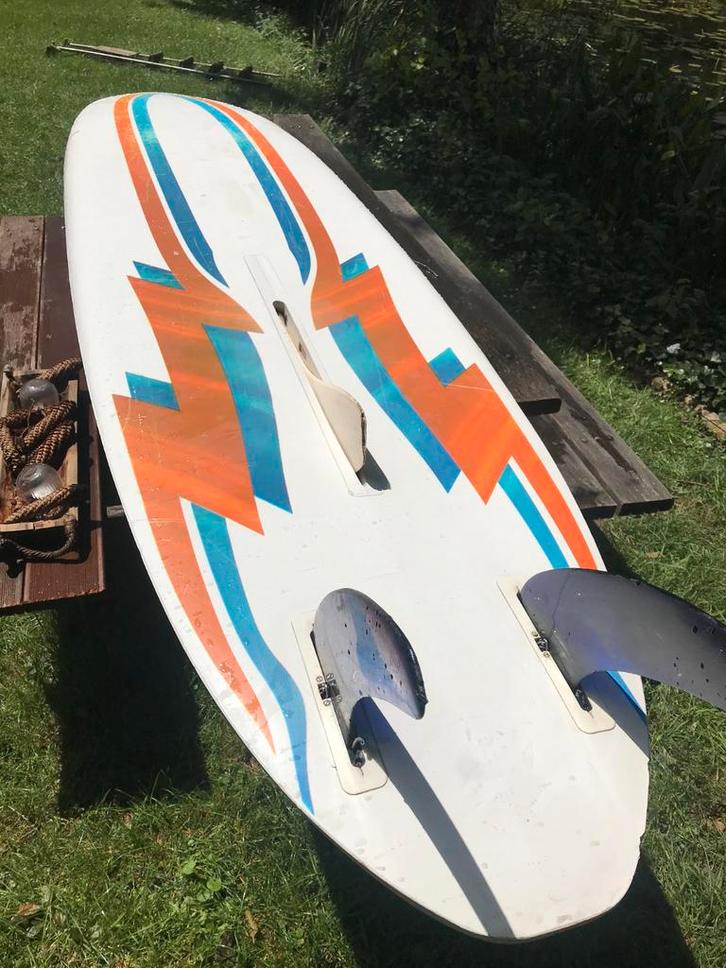 Mistral Take Off, Watersport en Boten, Windsurfen, Gebruikt, Plank, Met vin(nen), Ophalen