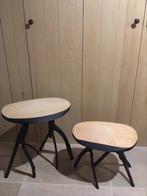 Bijzettafeltjes, Ophalen