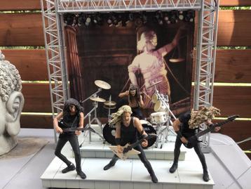 Metallica harvester of sorrow stage met muziek en licht show beschikbaar voor biedingen