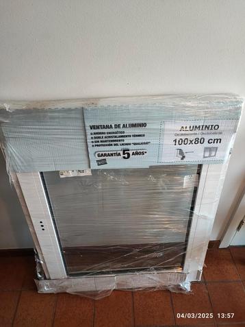 Aluminium raam, kip-kantel, wit br 80 h 100cm beschikbaar voor biedingen