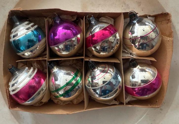 Set1 van 8 oude kerstballen, ajeko kerstversiering, vintage, Diversen, Kerst, Gebruikt, Ophalen