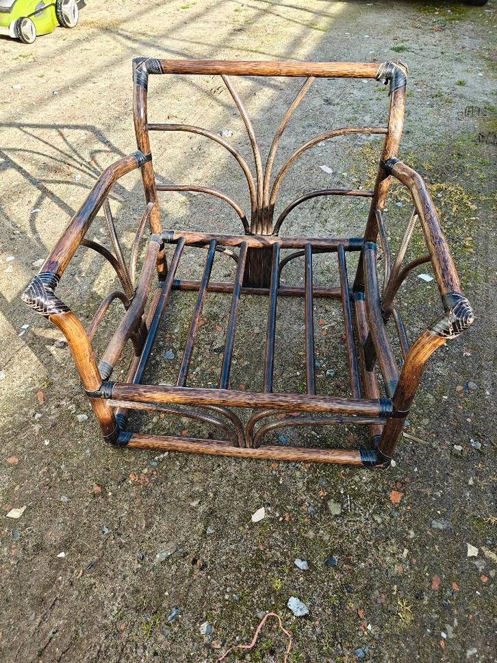 Rotan 1-zit x2 en 4 rotan draaistoelen, Huis en Inrichting, Fauteuils, Gebruikt, Riet of Rotan, Ophalen