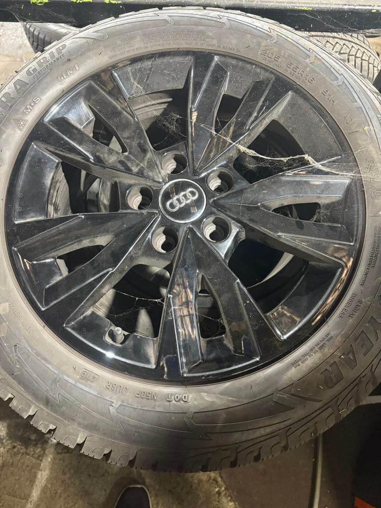 Kits hivers audi a3 new Modèle 205 55 16 pneus 7mm, Auto-onderdelen, Banden en Velgen, Band(en), Ophalen