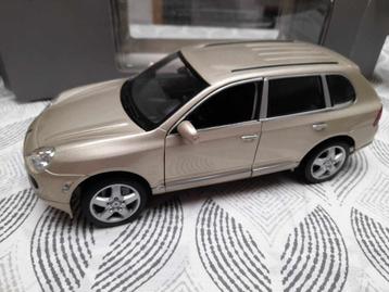 Porsche 1/18. beschikbaar voor biedingen