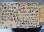 vintage lot van 140 pins badges sigaretten strips festival ., Verzenden, Zo goed als nieuw, Sport, Button