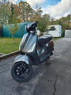 2022 - B-klasse Scooter - GTS Bravo, Fietsen en Brommers, Ophalen