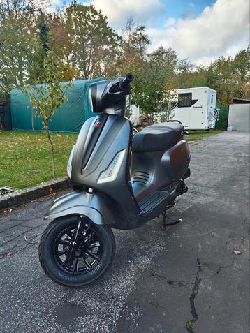 2022 - B-klasse Scooter - GTS Bravo beschikbaar voor biedingen