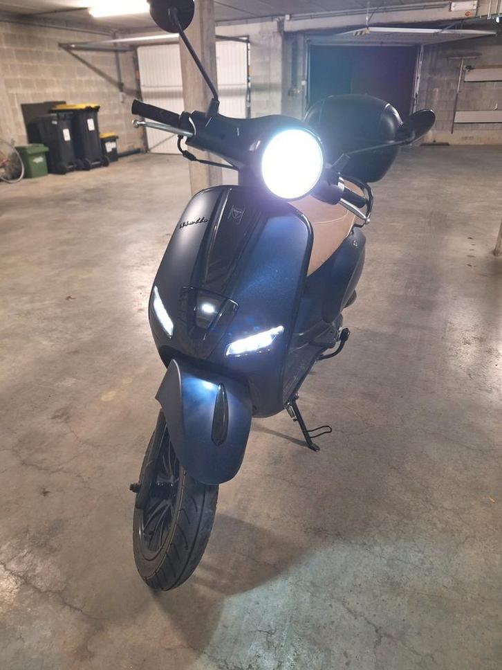 Scooter neco rialto 50cc b klasse bwj 2023, Fietsen en Brommers, Scooters | Piaggio, Zo goed als nieuw, Overige modellen, Klasse B (45 km/u)