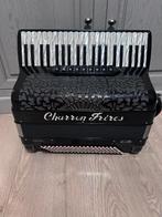 Charron Freres accordeon, Muziek en Instrumenten, Met koffer, Toetsaccordeon, Zo goed als nieuw, 120-bas