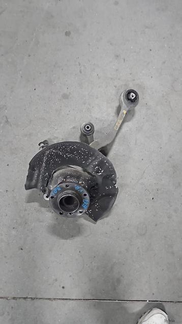 Fusee rechtsvoor met draagarm BMW 5 serie E60 E61 3121676095 beschikbaar voor biedingen