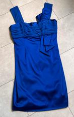Robe de cocktail en satin, Vêtements | Femmes, Robes, ANDERE, Taille 38/40 (M), Comme neuf, Enlèvement