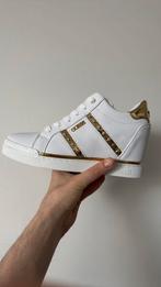 Vend chaussure Guess femme (41), Kleding | Dames, Schoenen, Ophalen, Nieuw