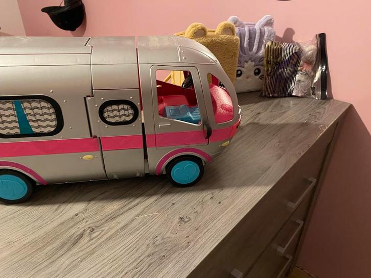 L.O.L suprise set, Kinderen en Baby's, Speelgoed | Poppenhuizen, Zo goed als nieuw, Ophalen