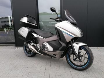 Honda Integra 750 ABS Met 2 jaar Garantie! beschikbaar voor biedingen