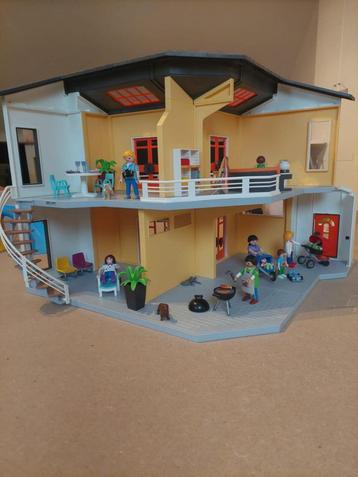 playmobil huis city life nr 9266 + aanvullende setjes beschikbaar voor biedingen