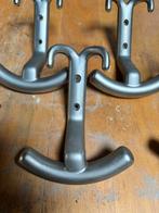 Hangertjes, Enlèvement, Neuf