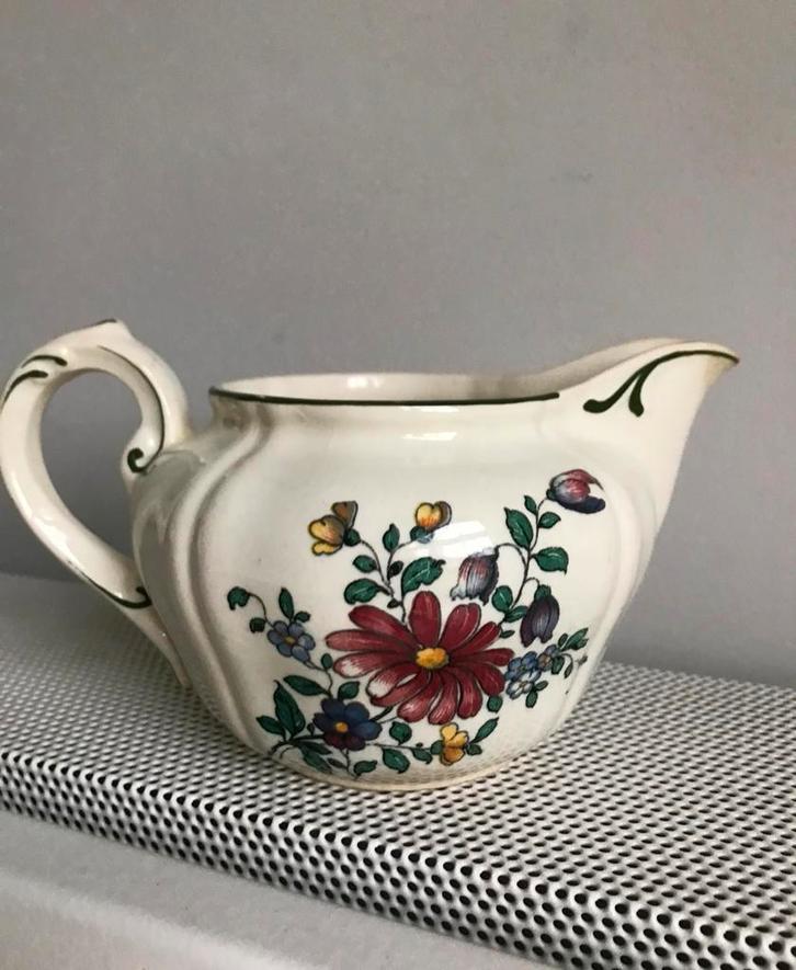 Antieke melkkan Villeroy & Boch, Antiek en Kunst, Antiek | Servies los, Ophalen of Verzenden