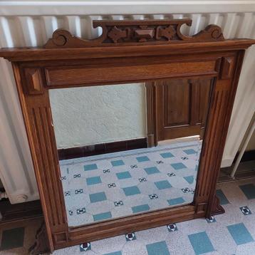 Très ancien miroir biseauté avec cadre en chêne massif  beschikbaar voor biedingen