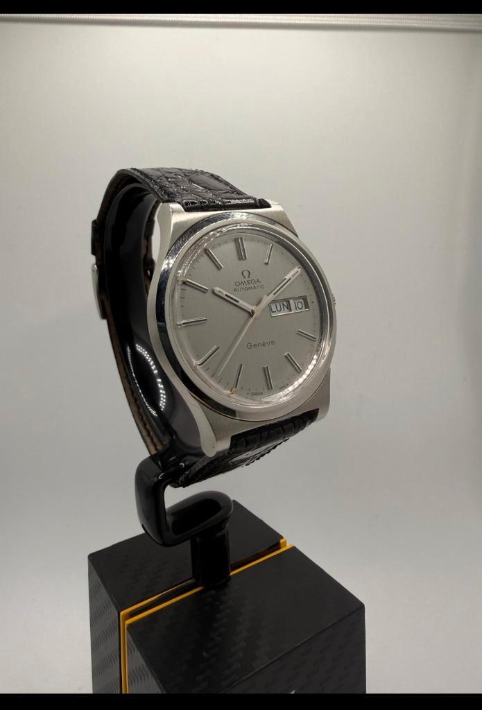 Omega Geneve Automatic day/date, Handtassen en Accessoires, Horloges | Heren, Zo goed als nieuw, Polshorloge, Omega, Staal, Leer