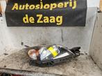 Koplamp rechts van een Mazda 3, Auto-onderdelen, Gebruikt, -, -, Ophalen of Verzenden
