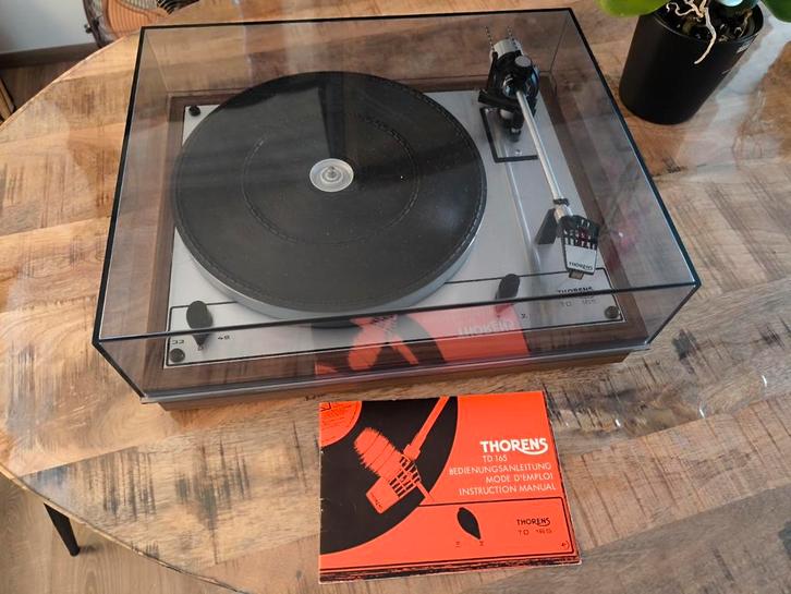 Thorens TD-165  platenspeler (1972-1976), TV, Hi-fi & Vidéo, Tourne-disques, Comme neuf, Tourne-disque, Thorens, Enlèvement