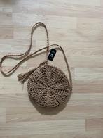 Petit sac en raphia, Handtassen en Accessoires, Tassen | Schoudertassen, Nieuw, Overige merken, Beige