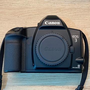 Canon EOS 3, zilverkleurige camera*zo goed als nieuw beschikbaar voor biedingen