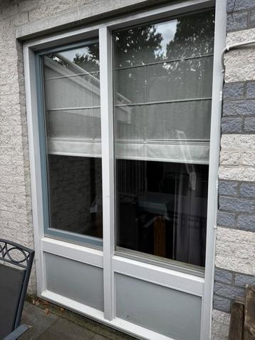 Hardhouten kozijn met raam, 175 cm  x 248 cm beschikbaar voor biedingen