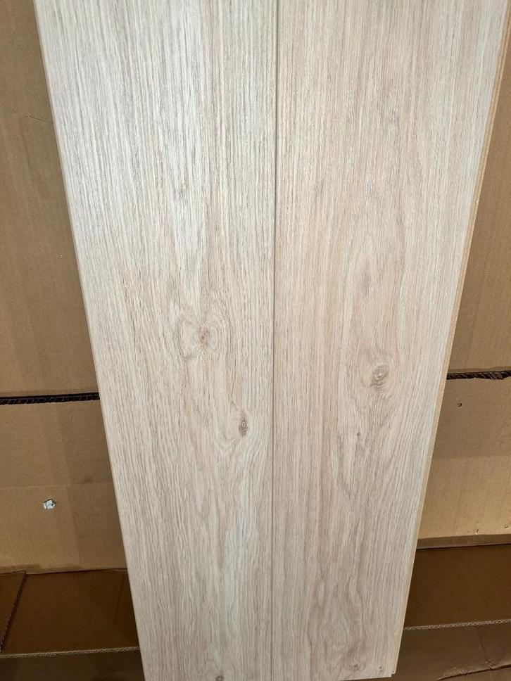 Laminaatvloer, houtstructuur, dikte 8 mm, 115m2 / 52 pakket, Doe-het-zelf en Bouw, Tegels, Nieuw, Overige typen, Overige materialen