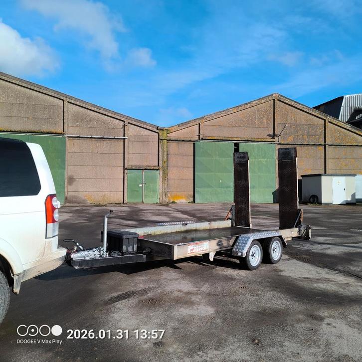 Machine-transporter 3.5T, Autos : Divers, Remorques, Enlèvement