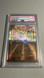 Pokemon Charizard celebrations PSA 8, Hobby en Vrije tijd, Ophalen of Verzenden, Zo goed als nieuw