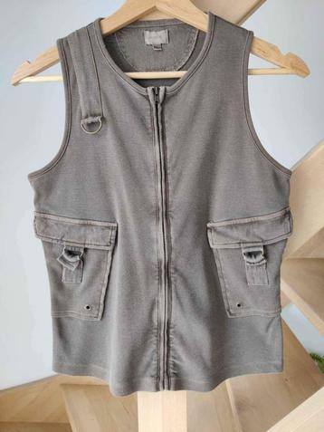 Gilet met rits dames. Used look. Essentiel. Smal/Medium. Kan