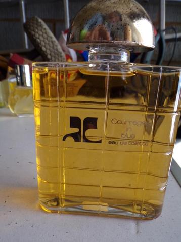 COURREGES-FLES IN BLAUW beschikbaar voor biedingen