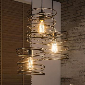 Industriële hanglamp met 3 lichtpunten beschikbaar voor biedingen