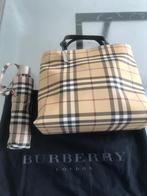 Nooit gedragen Burberry handtas + parapluie met gratis verz., Handtassen en Accessoires, Tassen | Damestassen, Ophalen of Verzenden